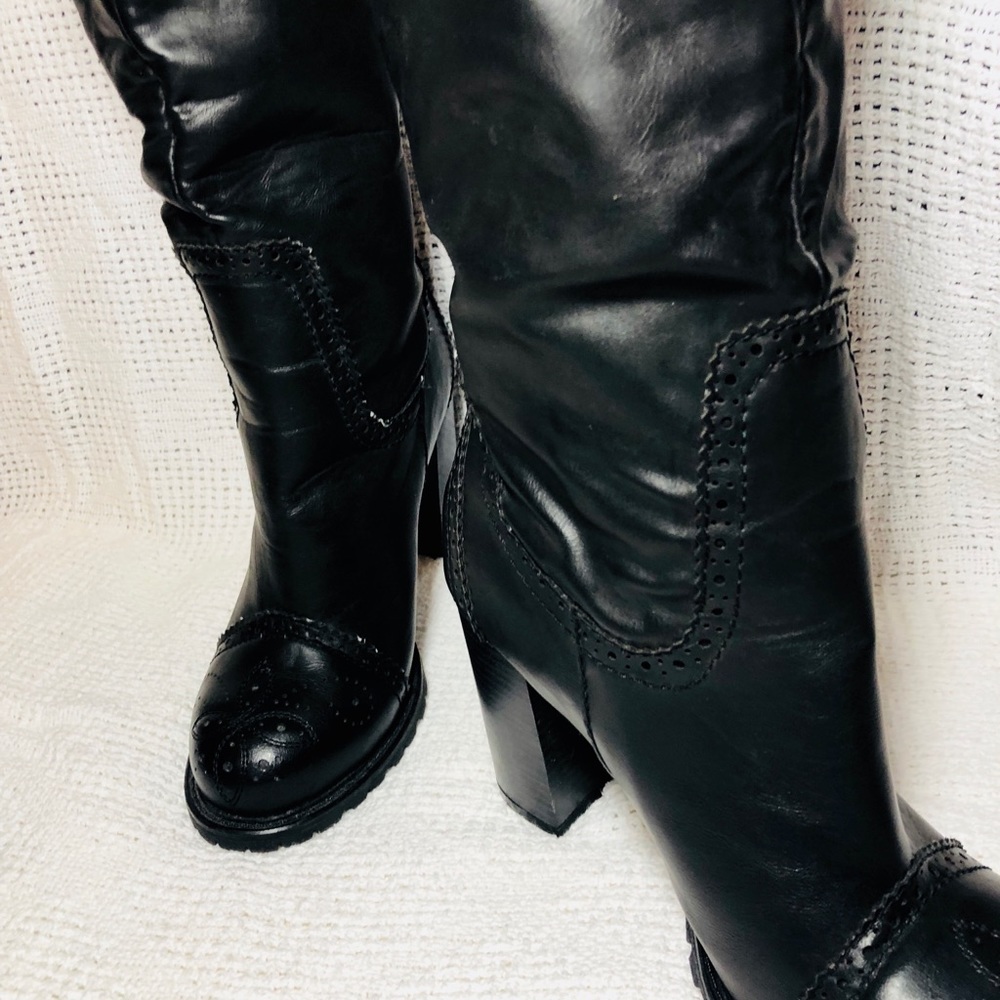 🛑 SOLD🛑 😍TALL BLACK BOOTS👀😍